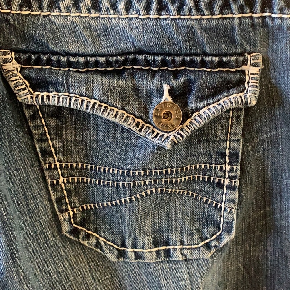 Express Distress Bootcut Jeans - Picture 7 of 8